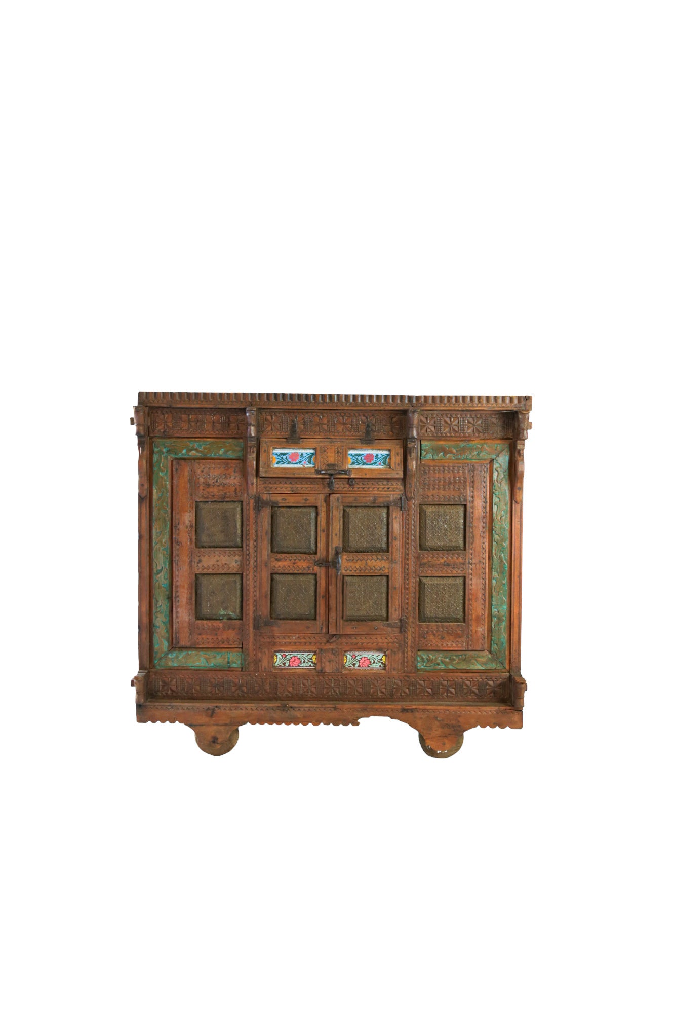 Gabinete tallado marroquí