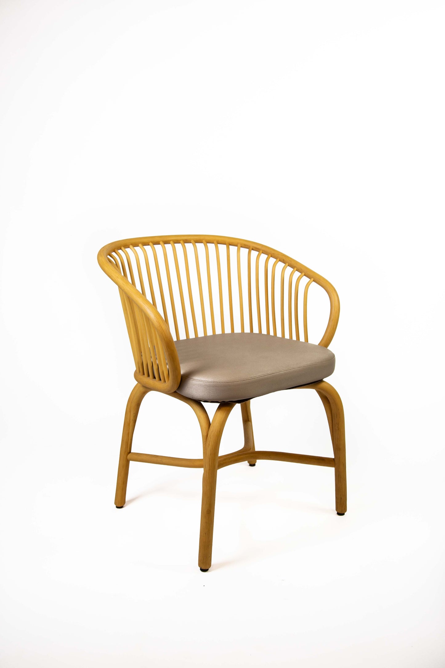 Sillón De Comedor Expormim Huma Con Patas De Ratán