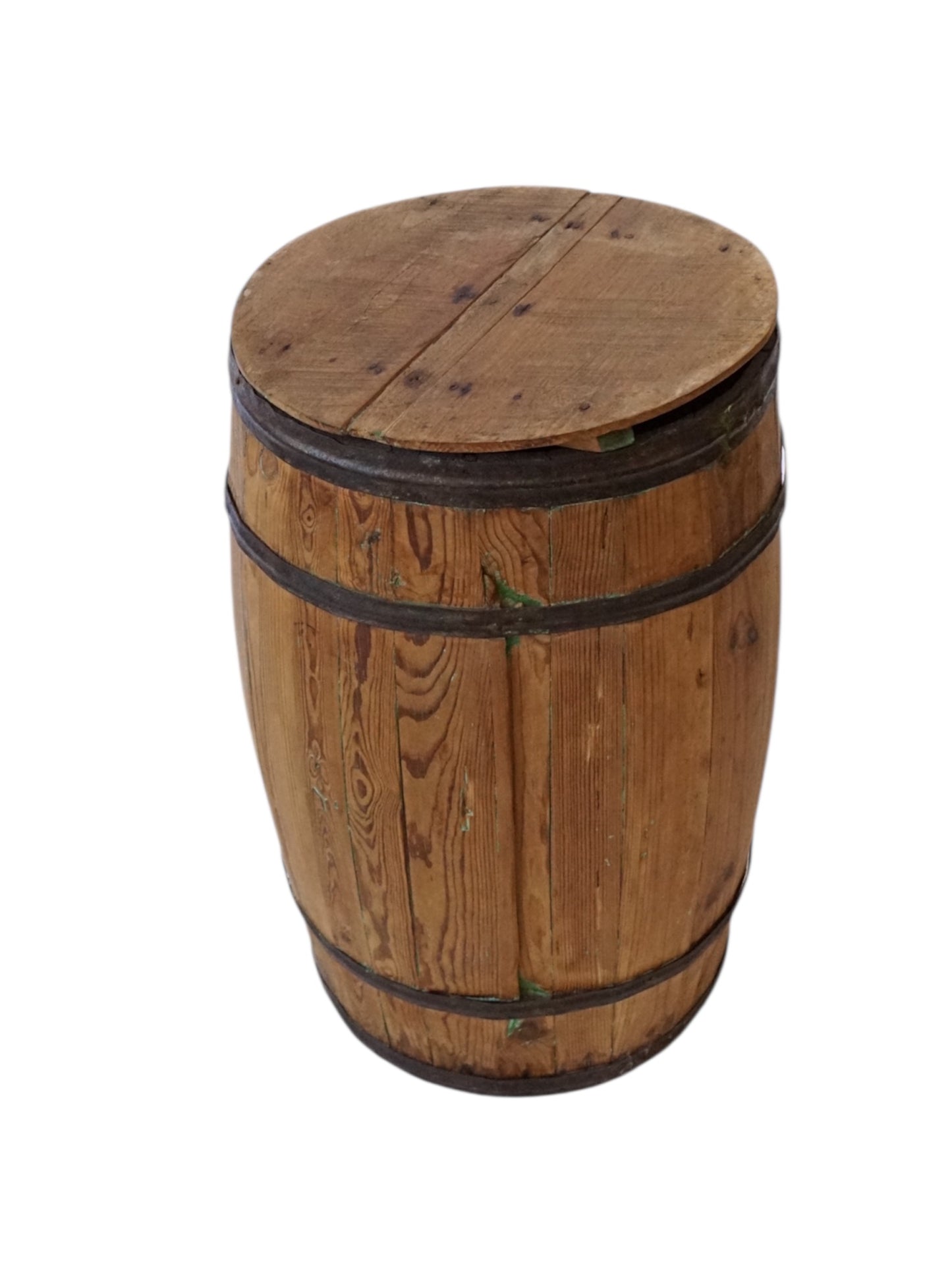 Wooden Barril - closed