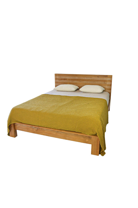 Wooden Bed With Mother Pearl 160x200cm