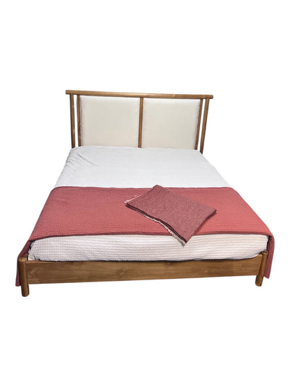 Edgebrook Bed